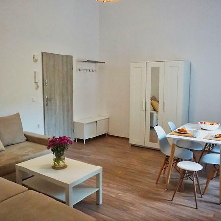 Palace Of Culture, Modern City Center Suite! Varsó Kültér fotó