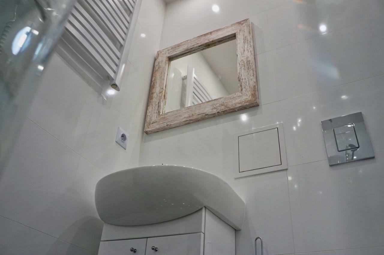 Palace Of Culture, Modern City Center Suite! Varsó Kültér fotó